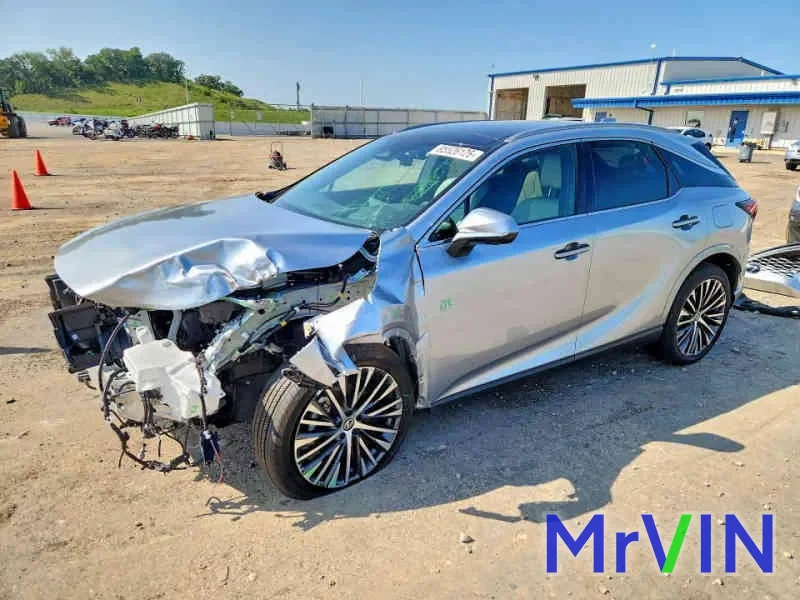 A 2026 Lexus RX with a destroyed front end