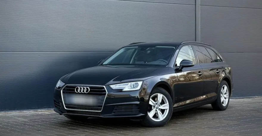 Audi A4 B9 (2015 to 2023), front